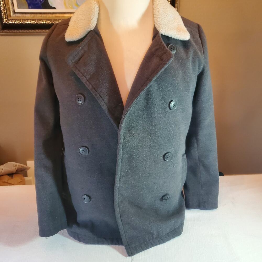 Forever 21 Women's Gray Pea Coat with Cream Collar | Size Small